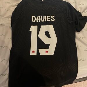 ALPHONSO DAVIES BLACK SOCCER JERSEY TEAM CANADA